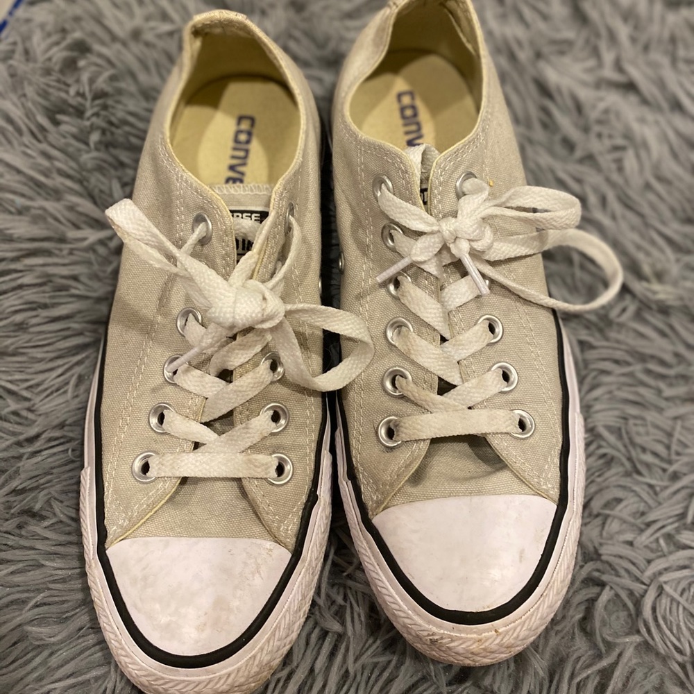 Converse sneakers/ light tan green color size 7